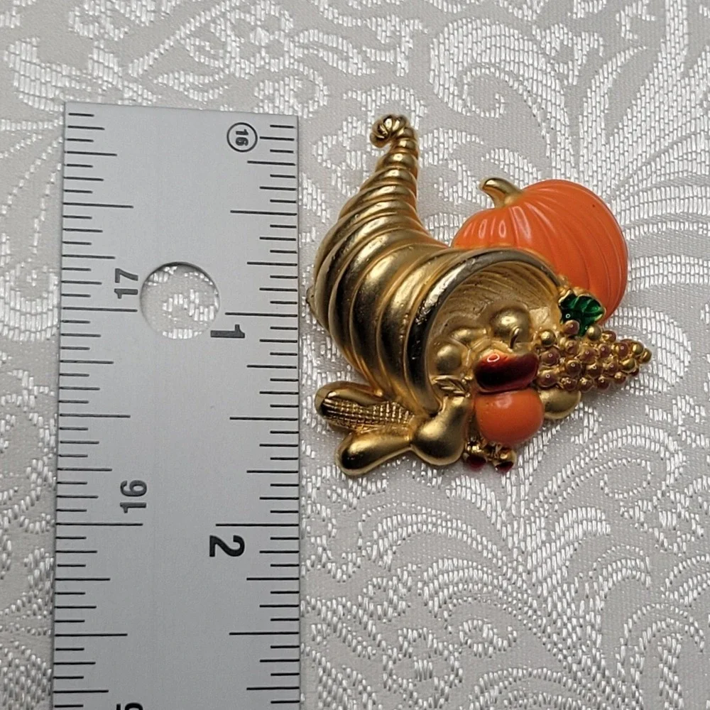 VTG Gold‎ Tone Cornucopia Brooch Danecraft Festive Fall Harvest Thanksgiving - Picture 8 of 8
